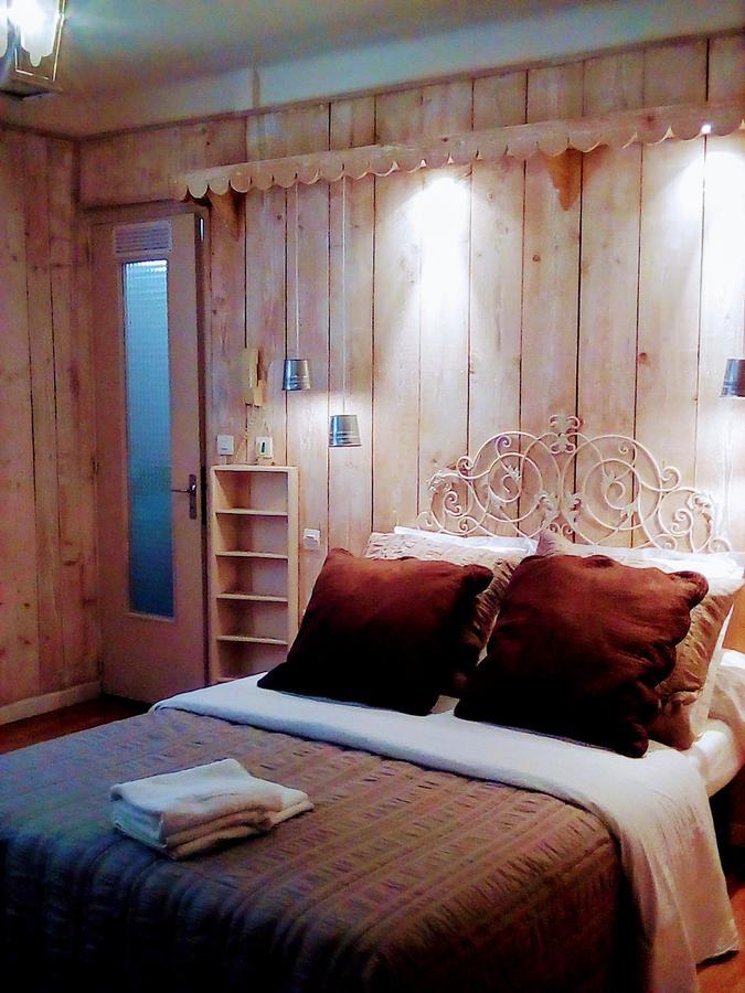 La Mirabelle-Casteil Country House Guest House Bagian luar foto