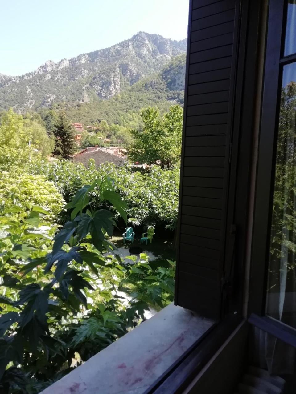 La Mirabelle-Casteil Country House Guest House Bagian luar foto