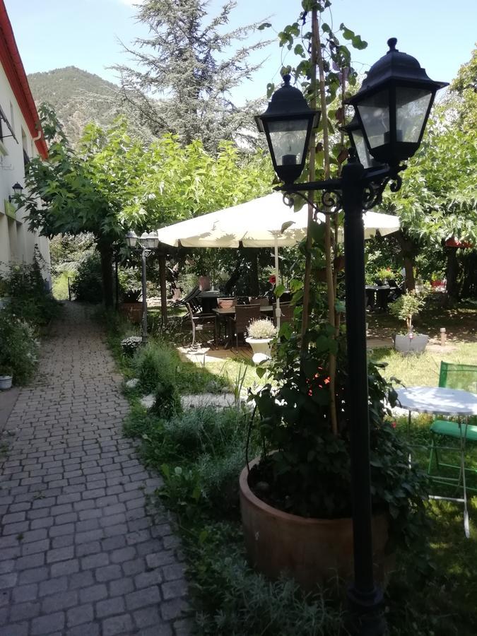 La Mirabelle-Casteil Country House Guest House Bagian luar foto