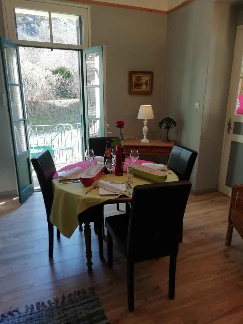 La Mirabelle-Casteil Country House Guest House Bagian luar foto