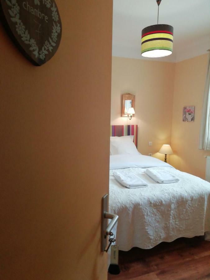 La Mirabelle-Casteil Country House Guest House Bagian luar foto