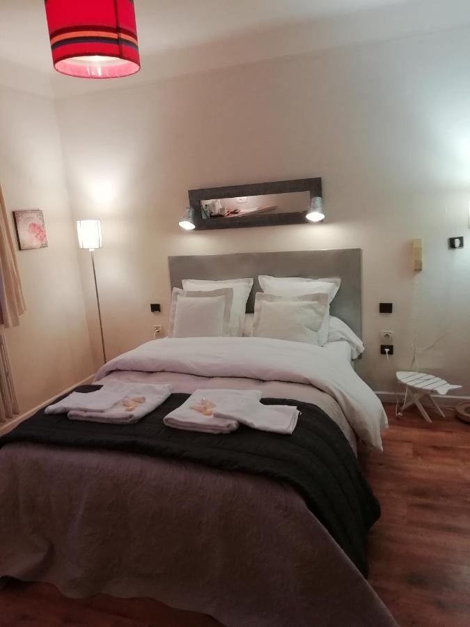La Mirabelle-Casteil Country House Guest House Bagian luar foto