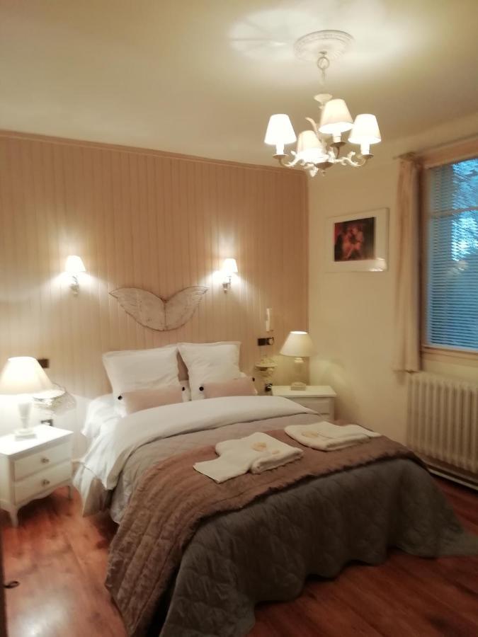 La Mirabelle-Casteil Country House Guest House Bagian luar foto