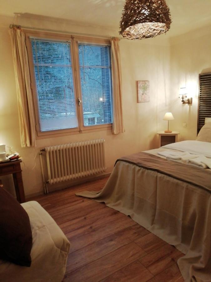 La Mirabelle-Casteil Country House Guest House Bagian luar foto